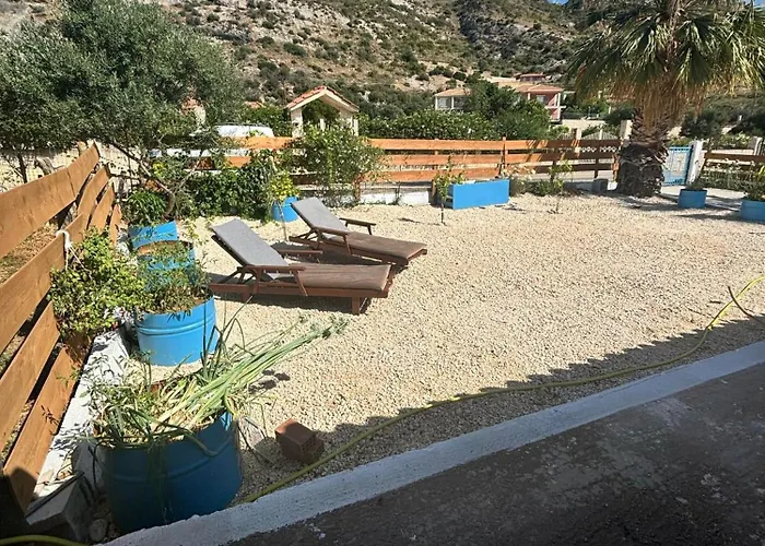 Anastasia's Private Κατελειός